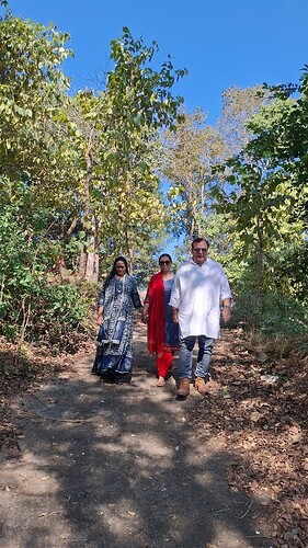 WhatsApp Image 2025-12-08 at 14.09.40