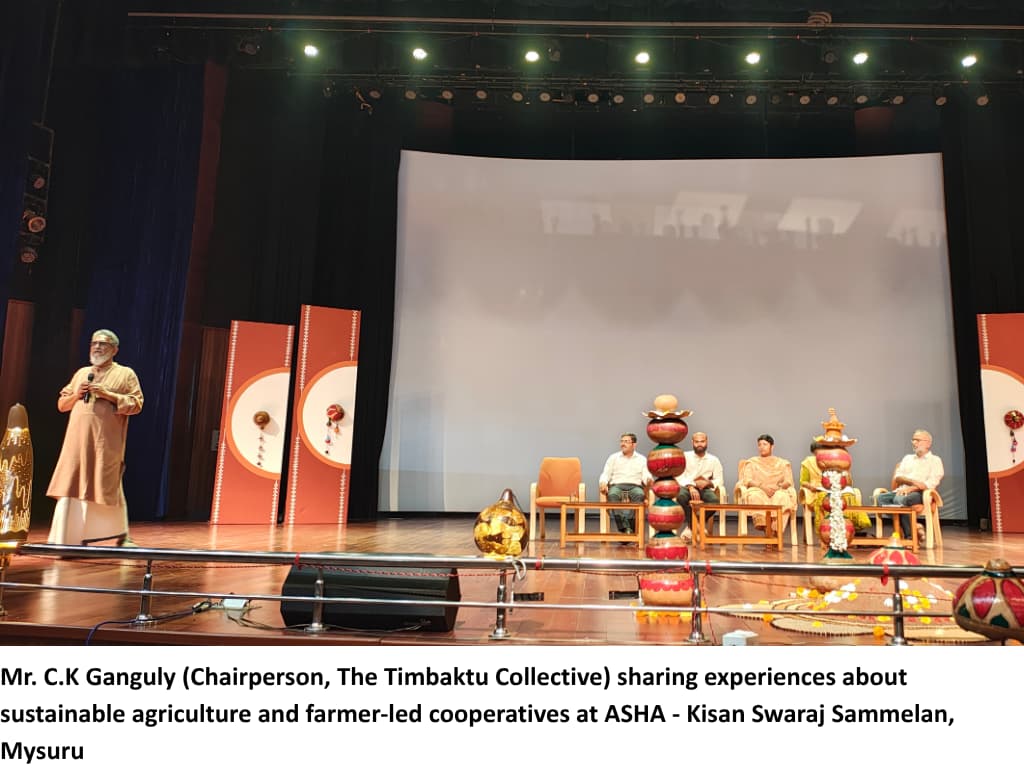 Mr. C.K Ganguly (Chairperson, TC) sharing experiences about sustainable agriculture and farmer-led cooperatives at ASHA - Kisan Swaraj Sammelan, Mysuru